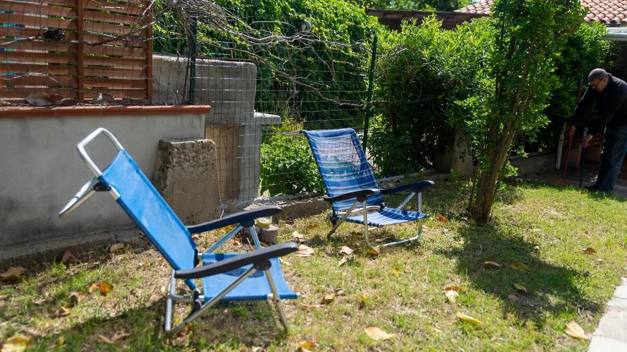 Apartmán La Casa Di Elisabetta Agrustos 0*,  Itálie